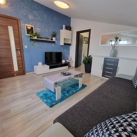 Apartment Pharos Zambratija  Exteriör bild