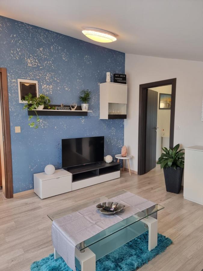 Apartment Pharos Zambratija  Exteriör bild