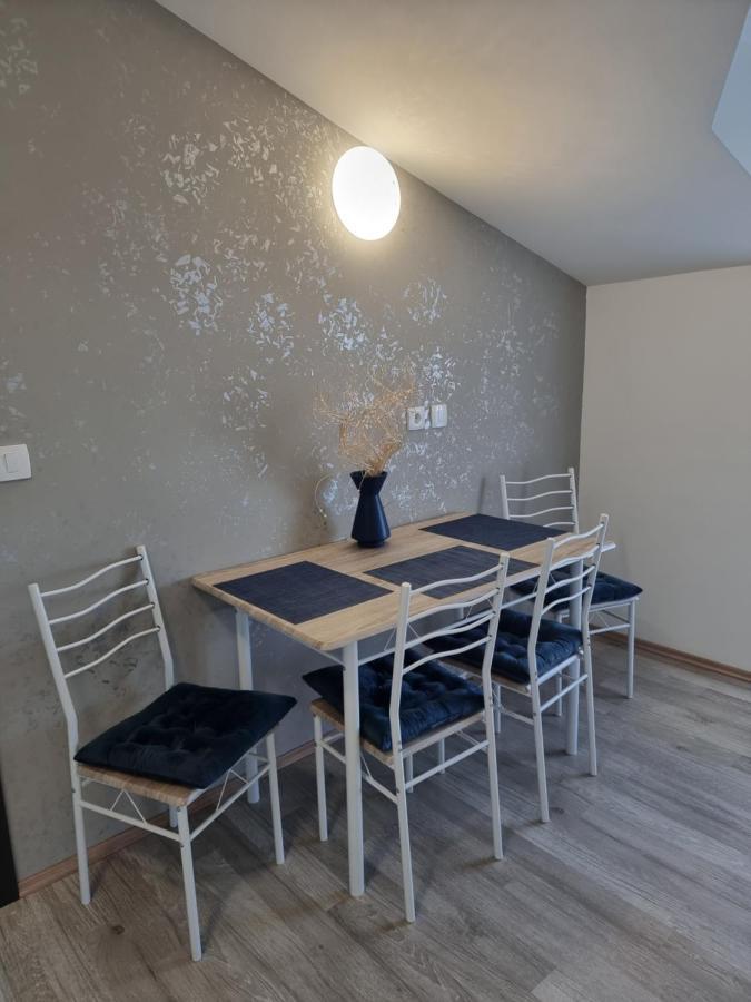 Apartment Pharos Zambratija  Exteriör bild